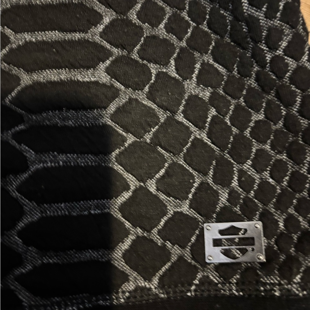 Harley-Davidson Black and Gray Patterned Sweatshirt - Picture 3 of 6